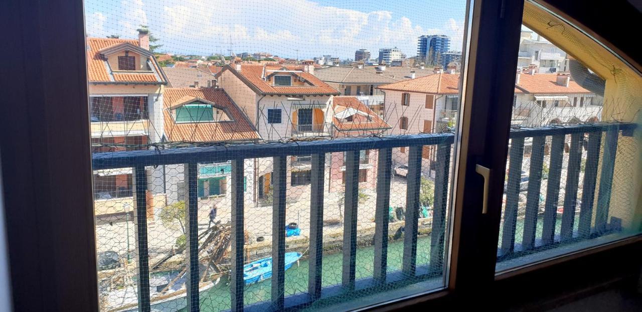 Charming Apartment & Parking By Anthea Homes غرادو المظهر الخارجي الصورة